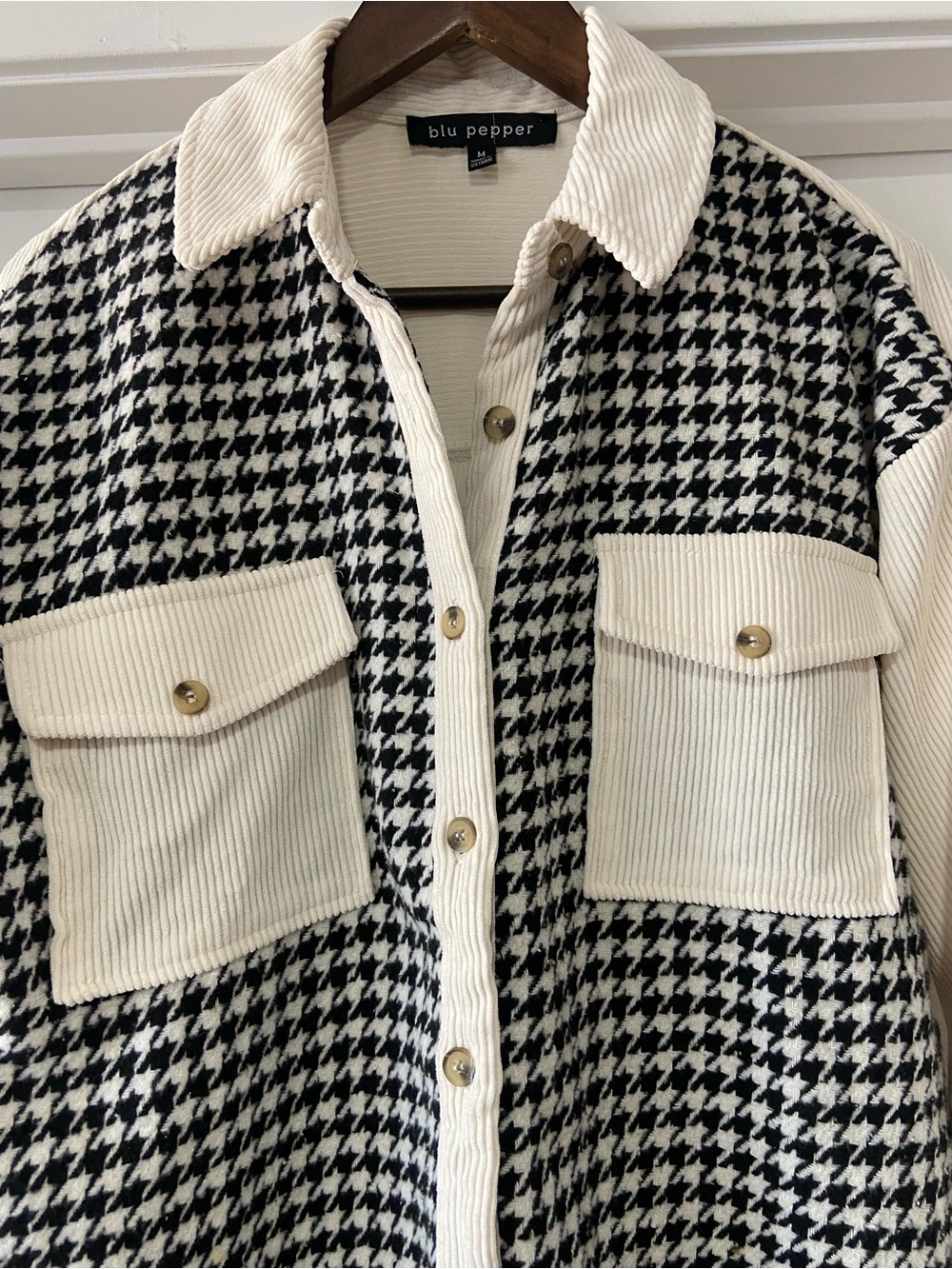 Blu Pepper Cream & Black Corduroy Houndstooth Utility Shacket - Picture 4 of 6